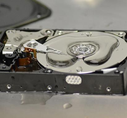 Восстановление данных с затопленных дисков в Мурманске